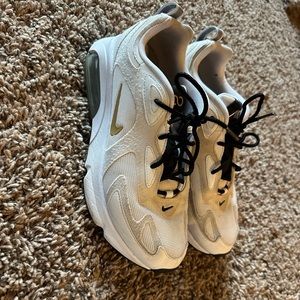 Nike Air Max 200